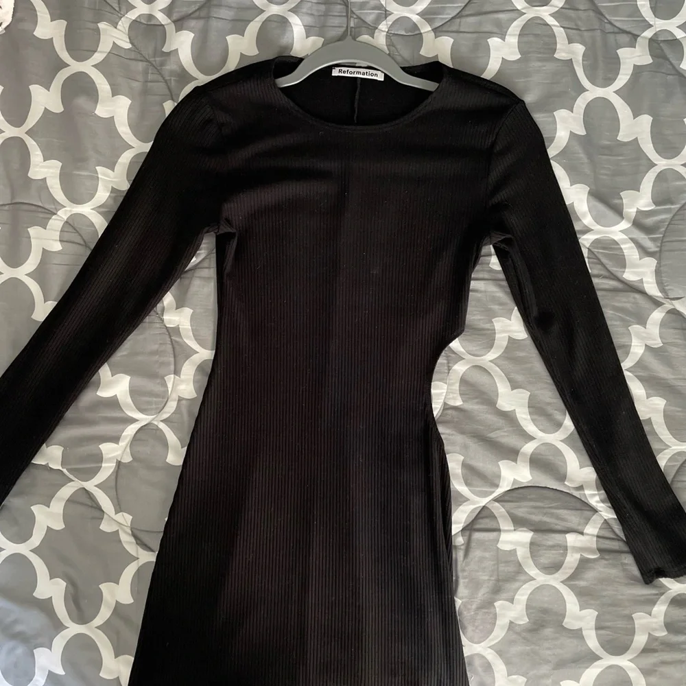 Reformation dress - Picture 3 of 4